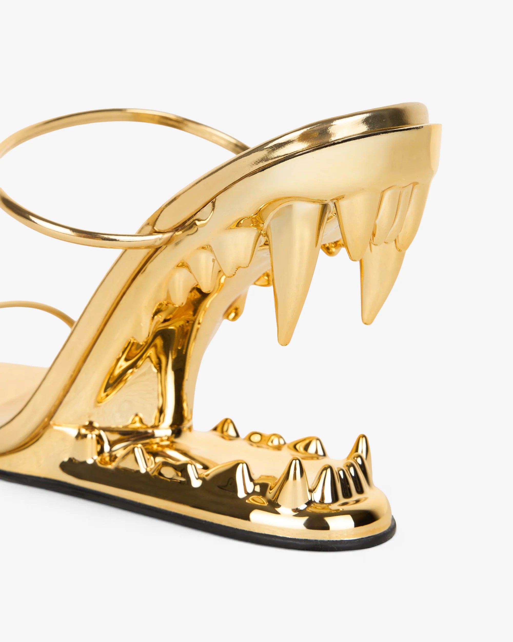 SCARLET HEELS — GOLD