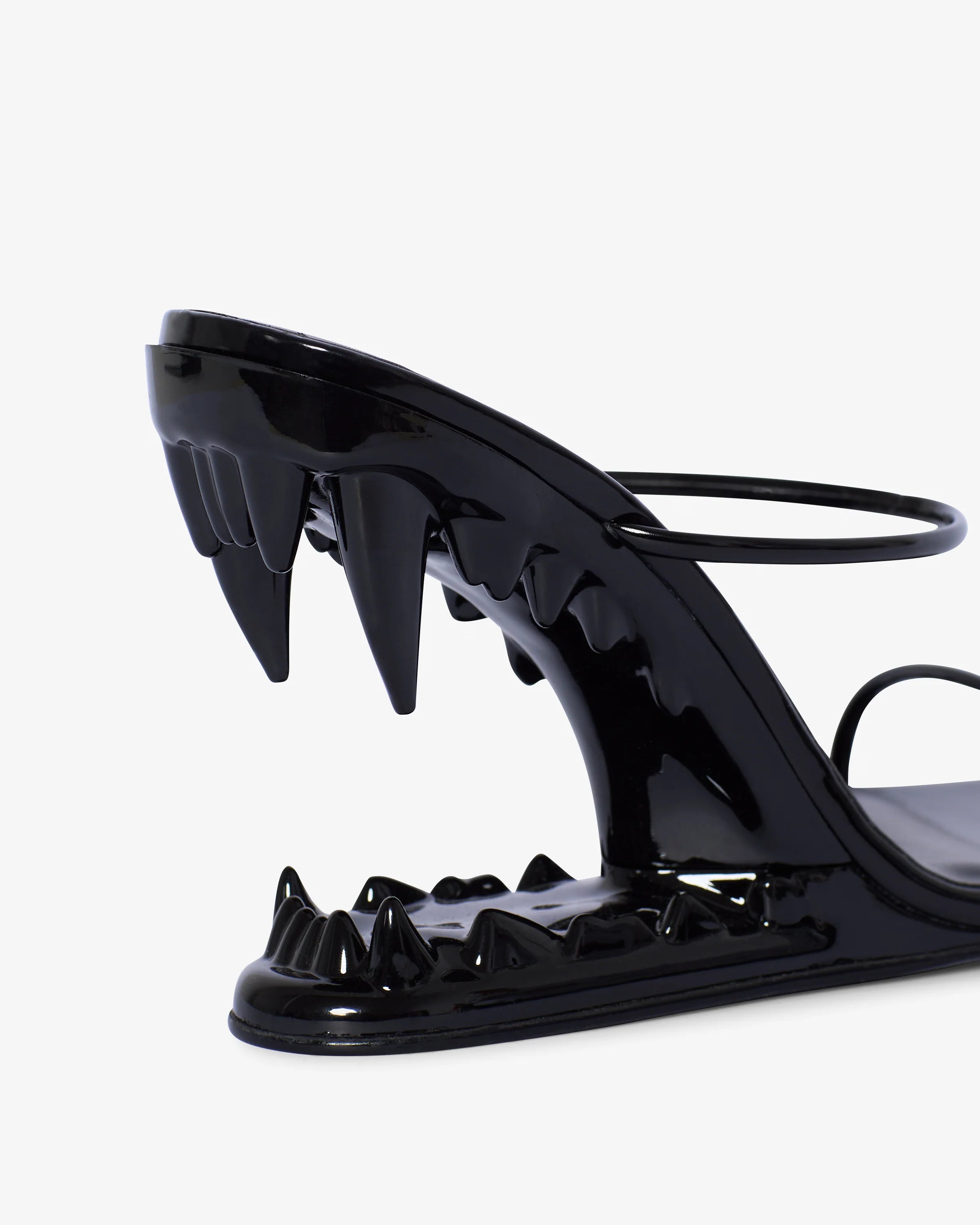SCARLET HEELS — BLACK