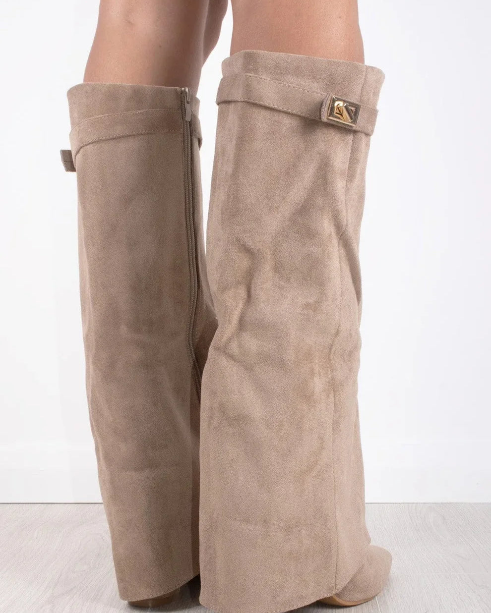 SUEDE BOOTS — BEIGE